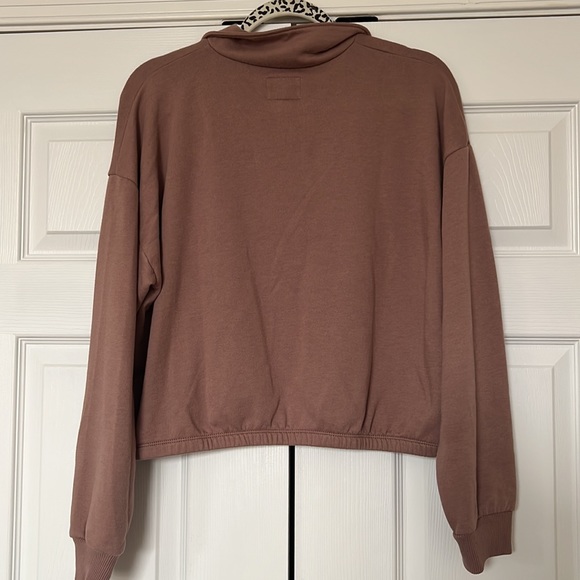 American Eagle Cropped Long sleeve Sweater - Picture 4 of 4